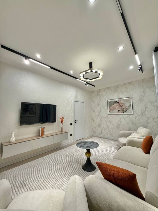 Срочно 2хком голден хаус в центре Яккасарай