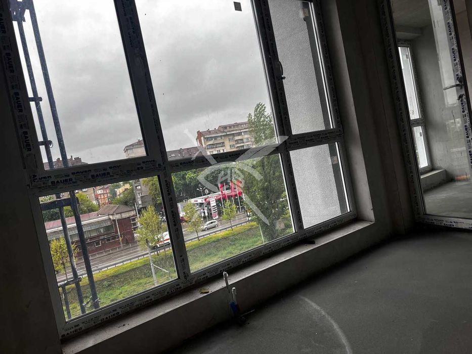 Дава се под наем Двустаен апартамент в София, Център - 80 кв.м за 181000 € - Снимка #2