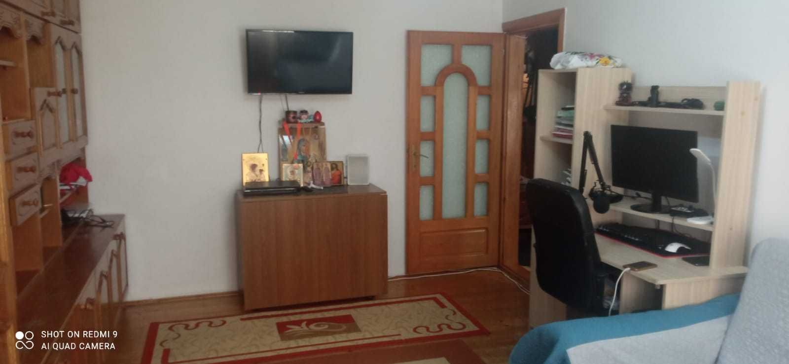 Vand apartament decomandat etajul 1