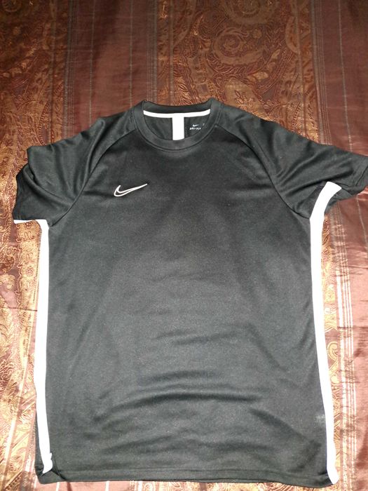 Nike, Puma-оригинални тениски с къс ръкав