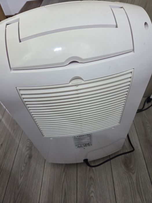 Vand Dezumidificator Trotec TTK 100 E, 30 litri/zi, 220mc/ora