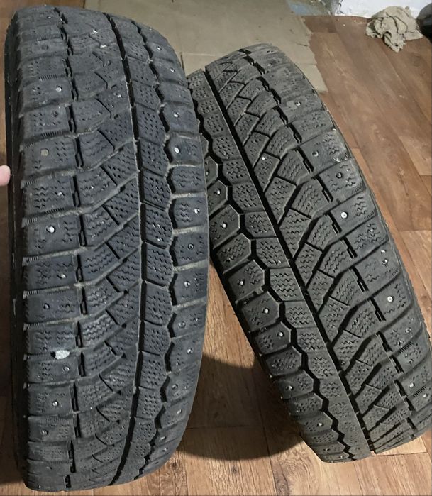 Зимние шины 2-штук