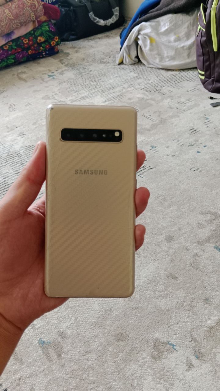 Samsung s 10 5g yaxshi