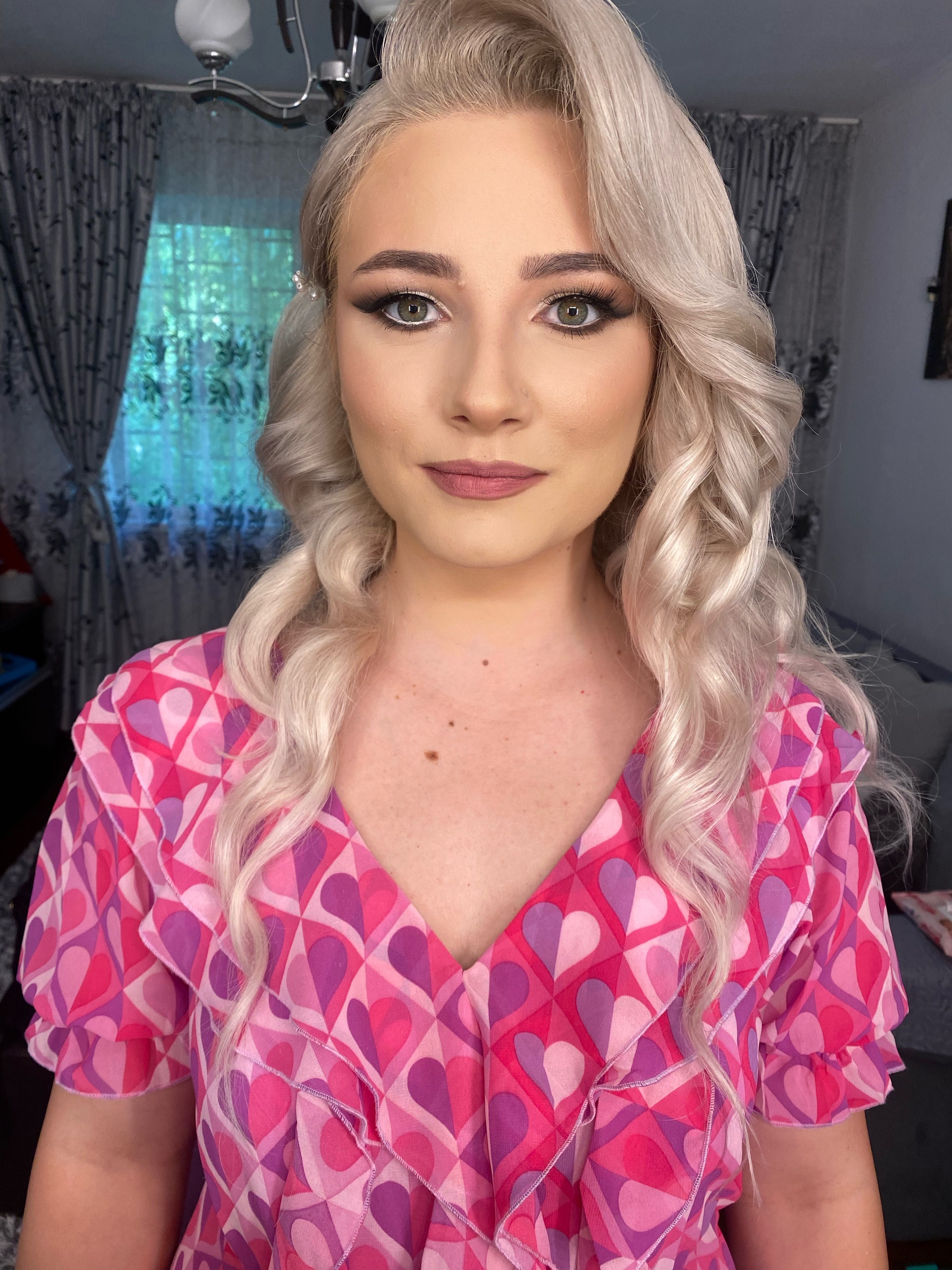 Make-up profesional Ploiesti!180 lei/12 Iulie mai multe locuri libere