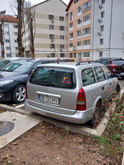 Vând Opel astra G