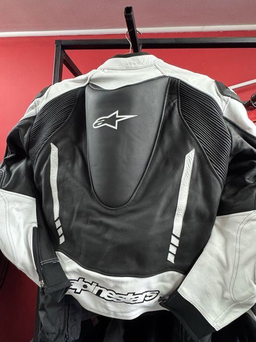 Кожено яке за мотор Alpinestars , с гърбица M , L