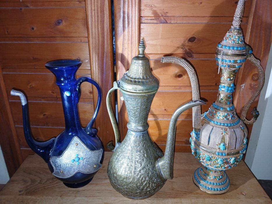 Ibric, ceainic decorativ din alamă, sticla  de epocă ewer MAUR