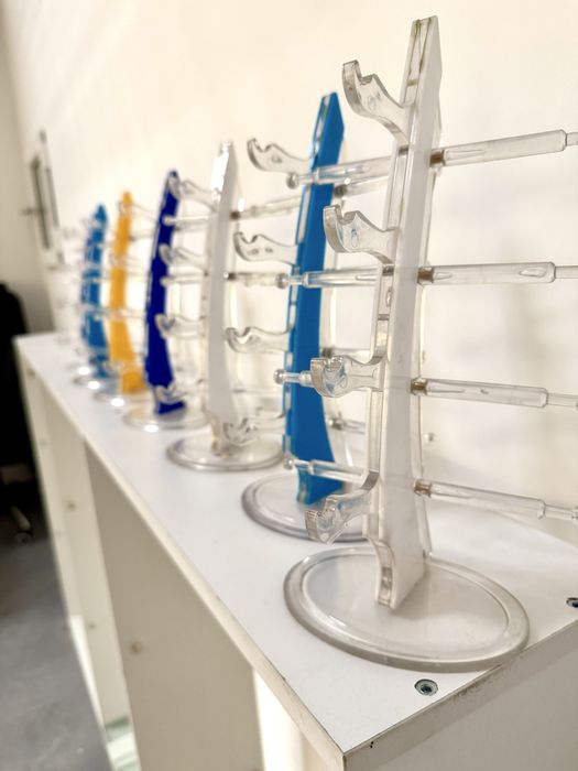 Стойки для очков