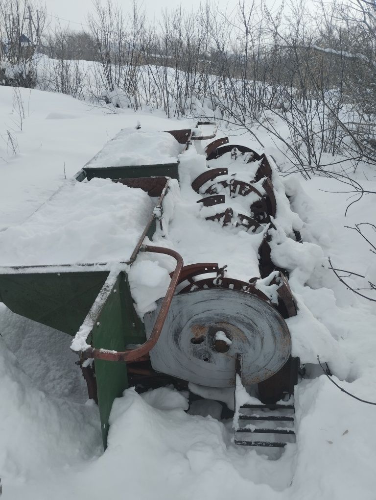 Продам картофеле сажалку,.