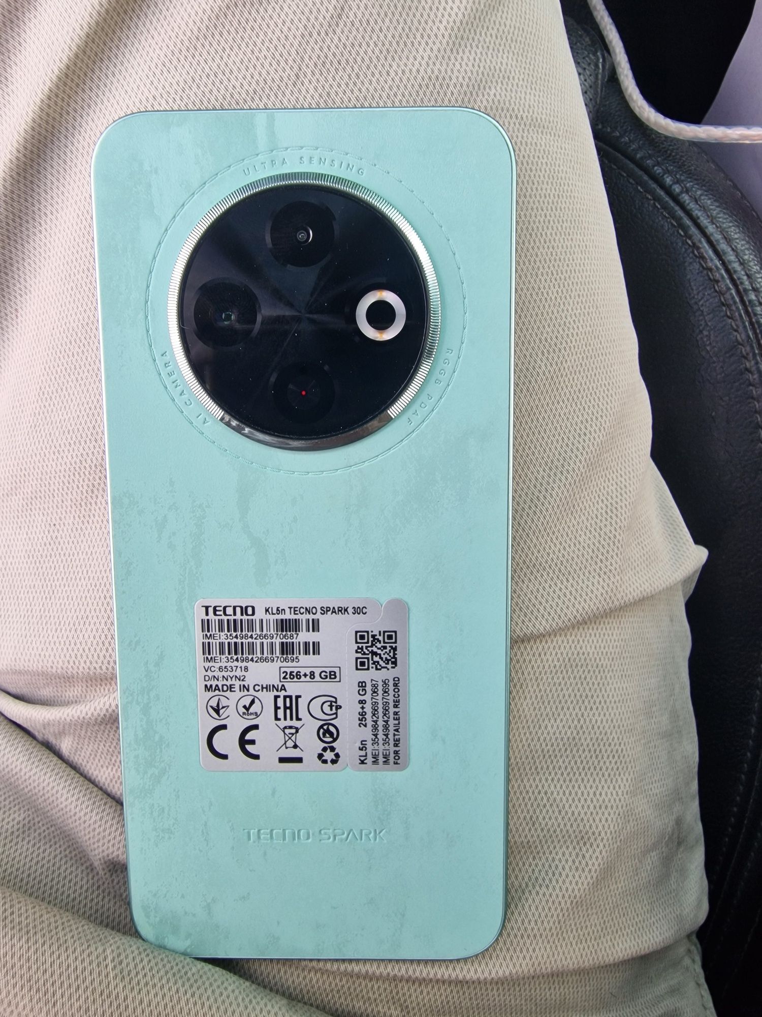 Продам телефон TECNO 8/256
