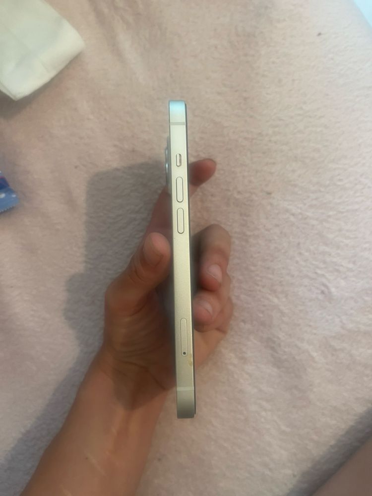 Iphone 13 много запазен