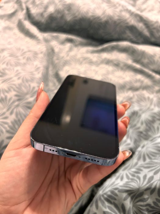 Urgent iPhone 13 pro sierra blue 128gb