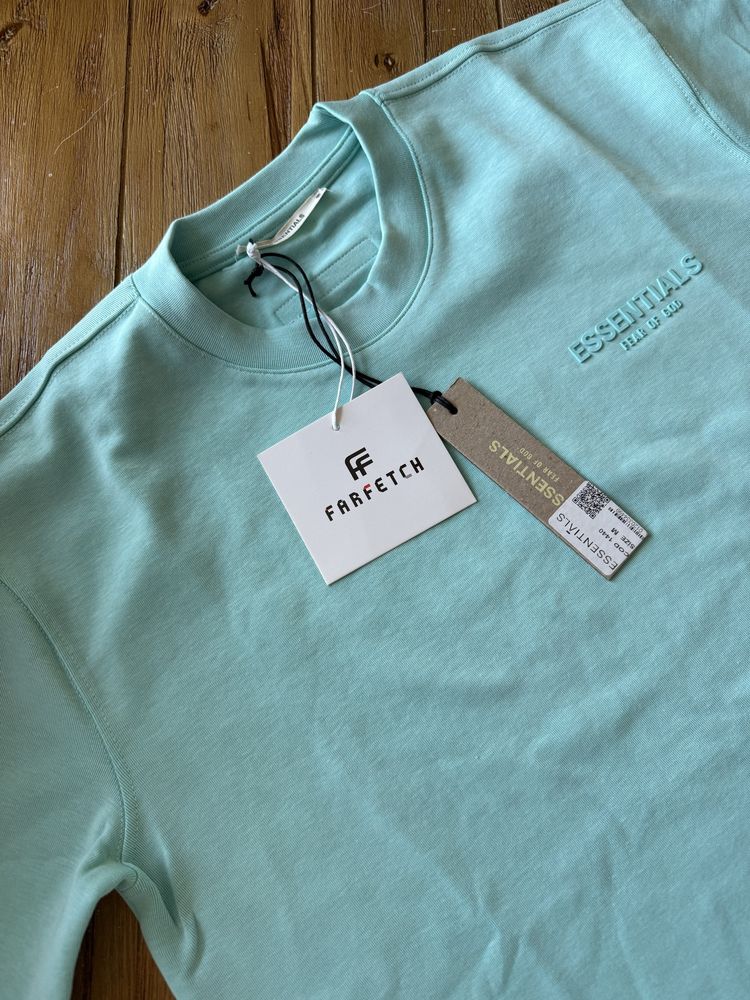 Essentials мъжки комплект ТОП ЦЕНА 39лв M,L,XL,2XL
