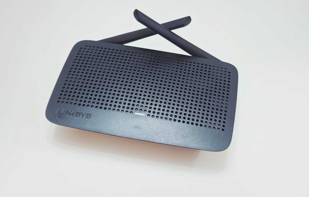 Router Linksys 2,4 GHz si 5 GHz Dual-band, 2 antene Wi-Fi