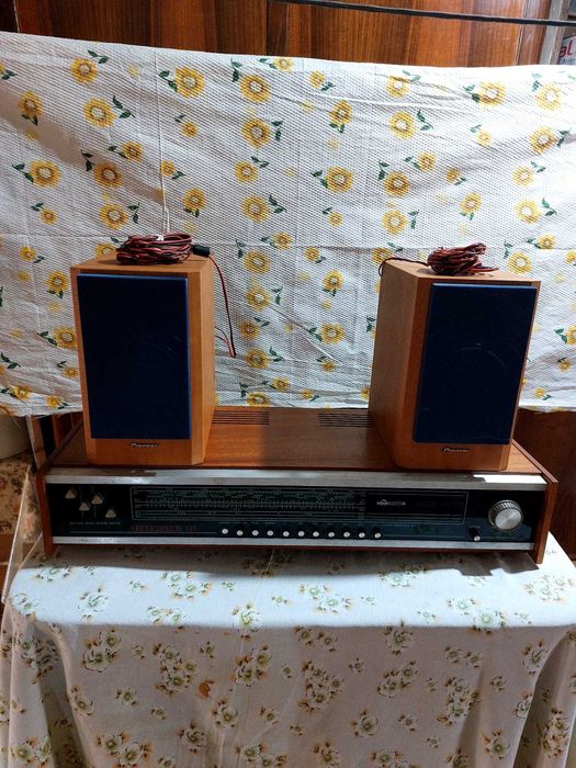 Vând radio și radiocasetofon
