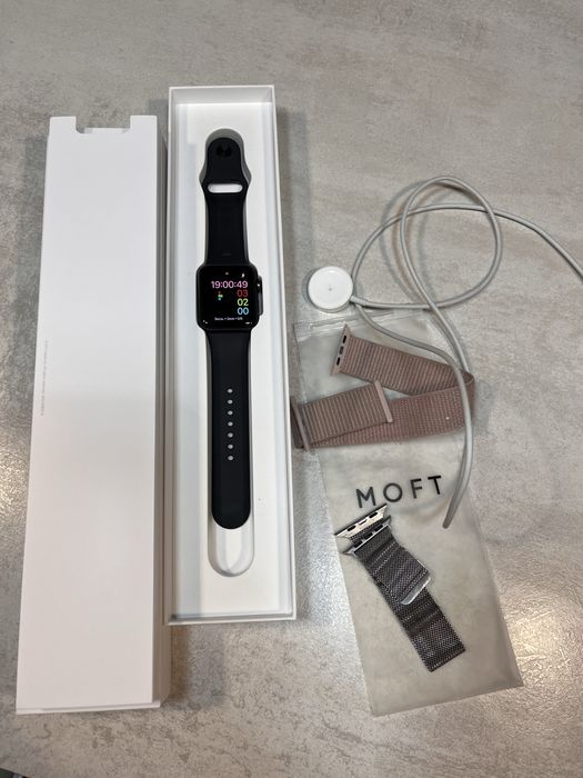 Apple watch series 3 in stare f buna