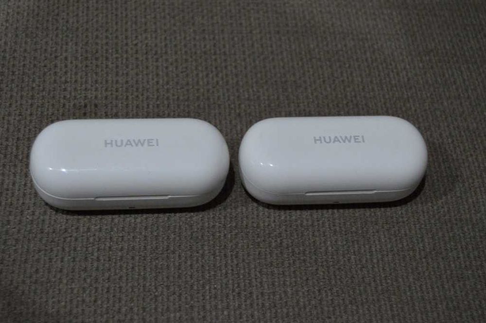 Casti in ear HUAWEI Freebuds 3i cu probleme