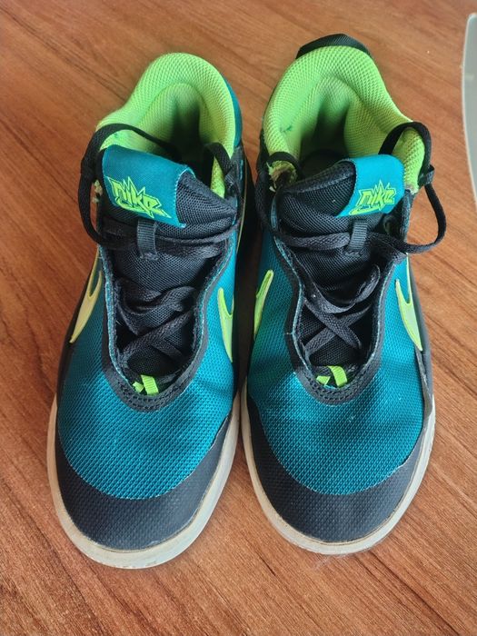 маратонки Nike 37.5