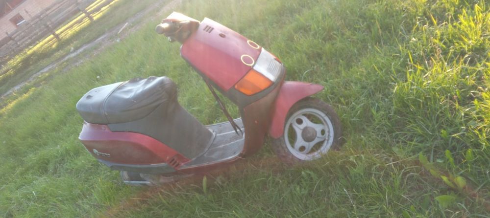 Vând scuter piaggio sfera 2t 80cc set nou