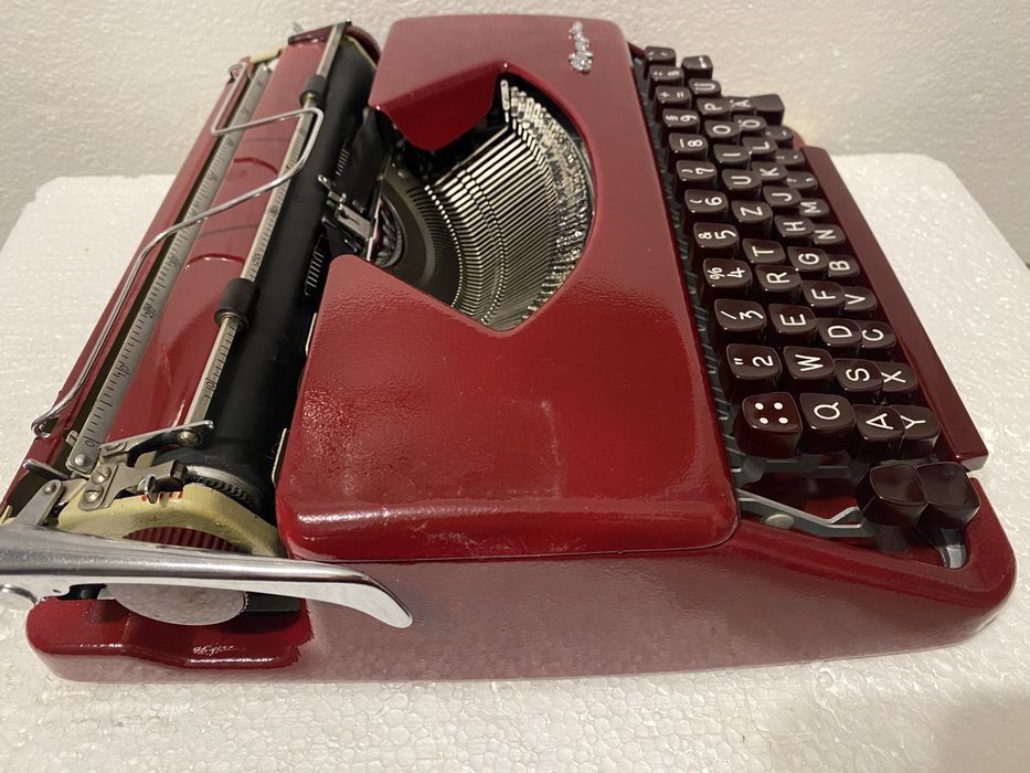 Masina de scris olympia 33 tastatura visinie