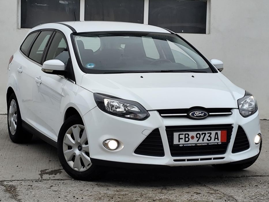 Ford Focus 1.6 benzină clasic, an 2012, Euro 5