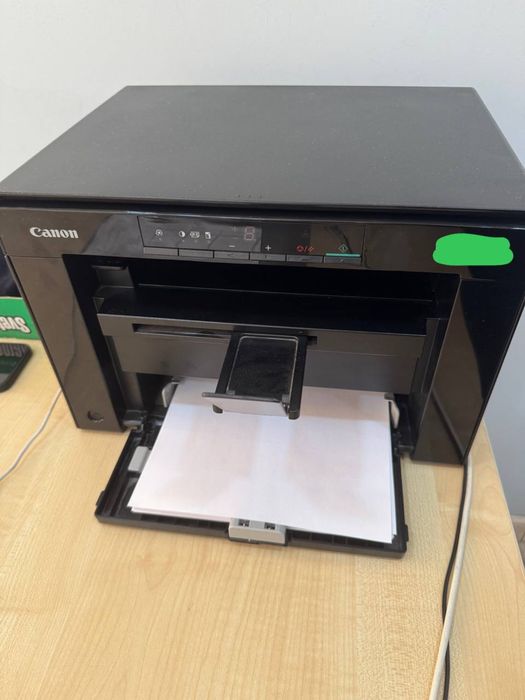 Принтер сотилади Canon 3010 новый