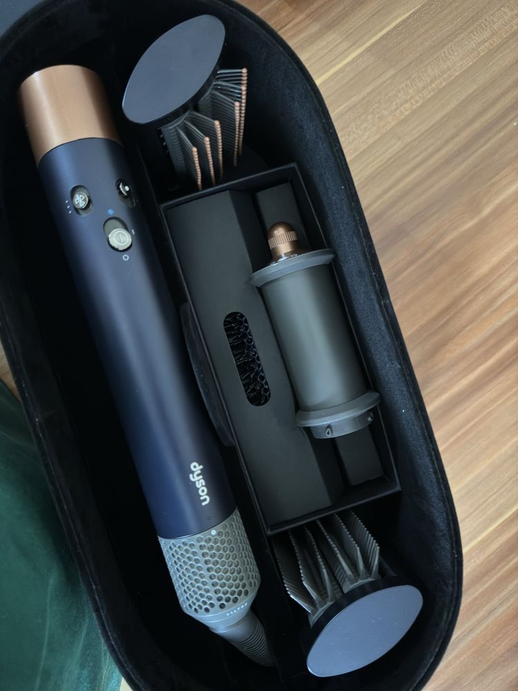 Продается Dyson Airwrap