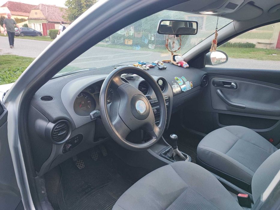 Combo vanzare 2 Seat Ibiza 2003-2004