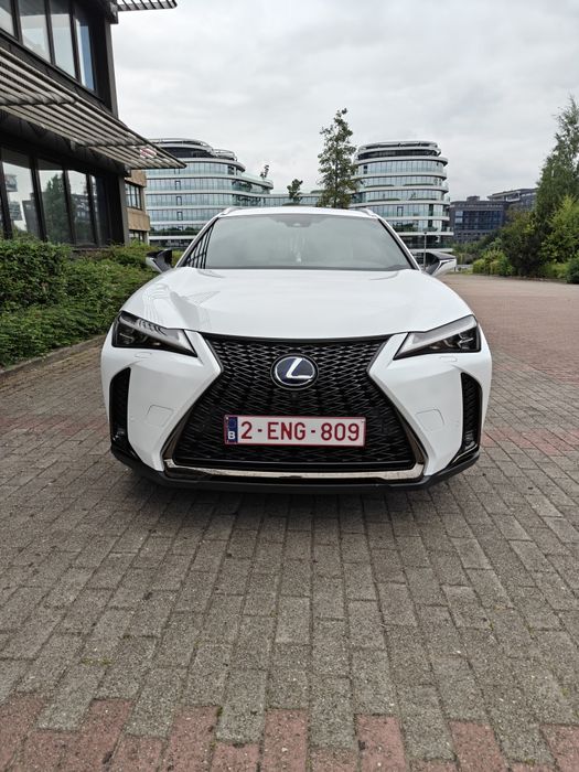 Lexus UX 250h F sport