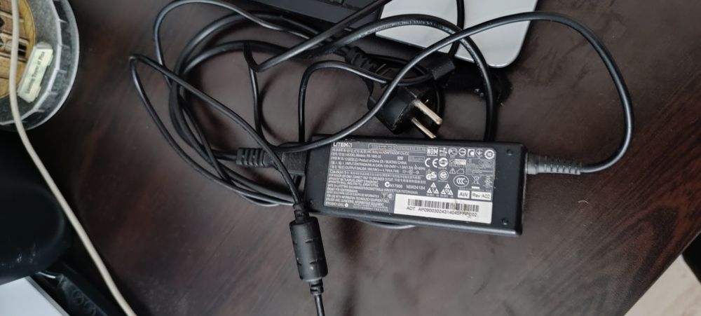 Лаптоп Acer E1-571G