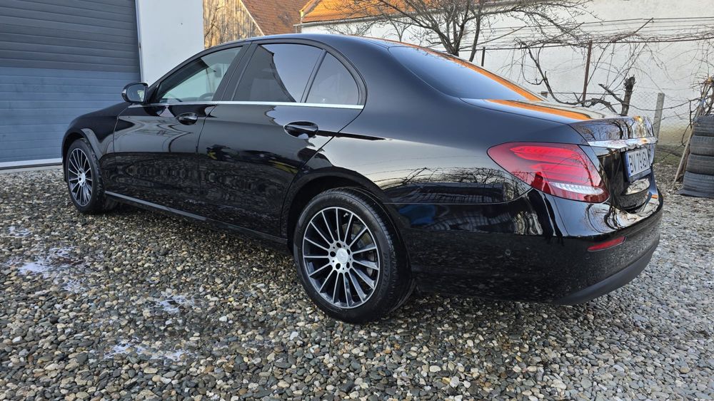 Mercedes E 200 Benzina ! Impecabil ! Pret brut! Factură+garanție!