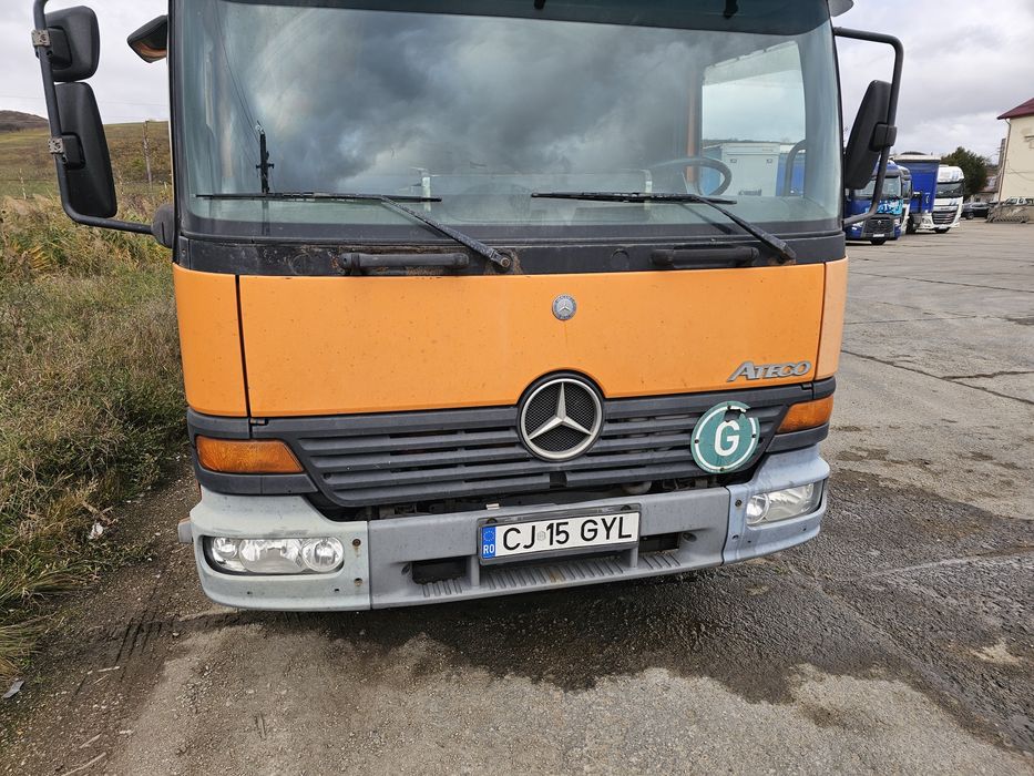 Mercedes atego 818