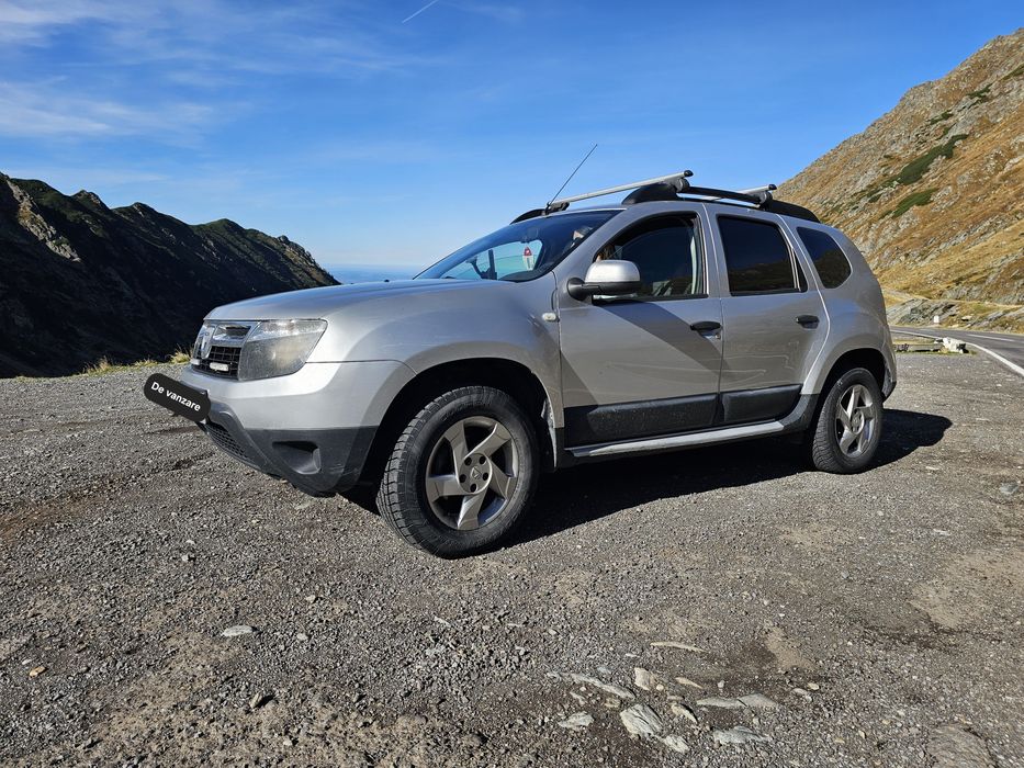 Vand  Dacia Duster 4x4, diesel 1.5 dci
Fără aer