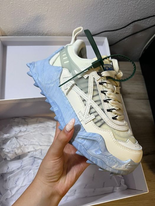 Vând adidași off-white  odsy marble