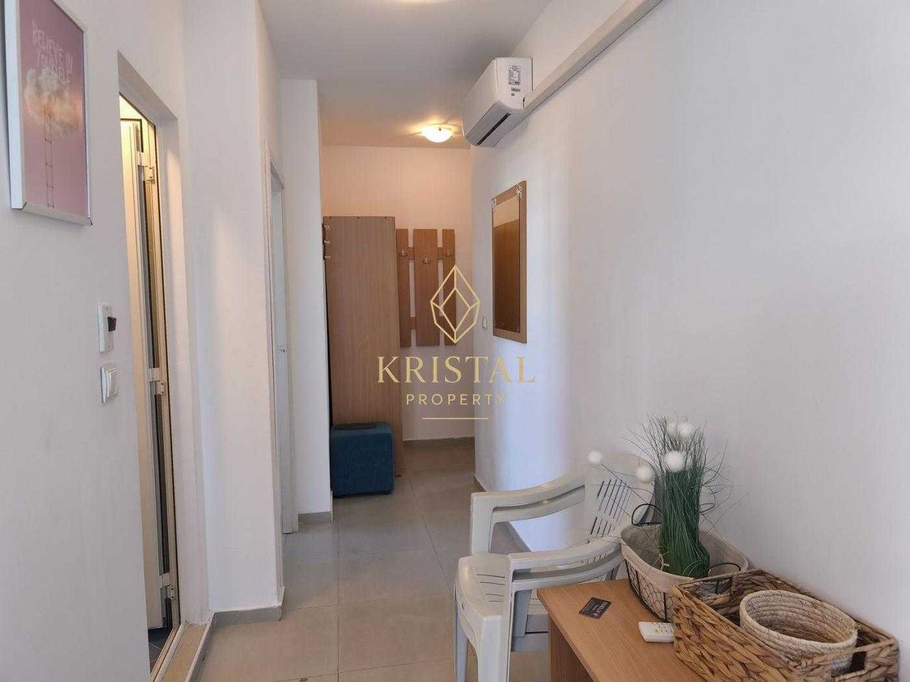 Продава се Двустаен апартамент в к.к. Слънчев бряг - 47 кв.м за 1373 €/кв.м - Снимка #10