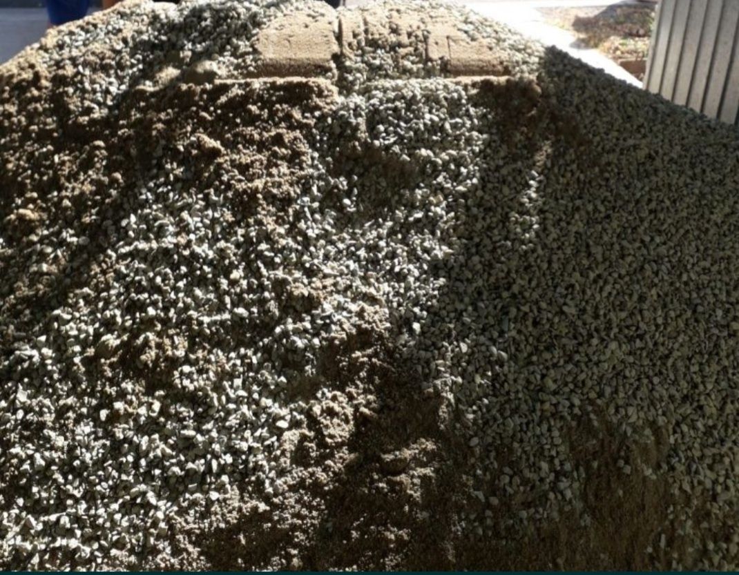 Nisip, piatra, Balastru amestec pentru beton