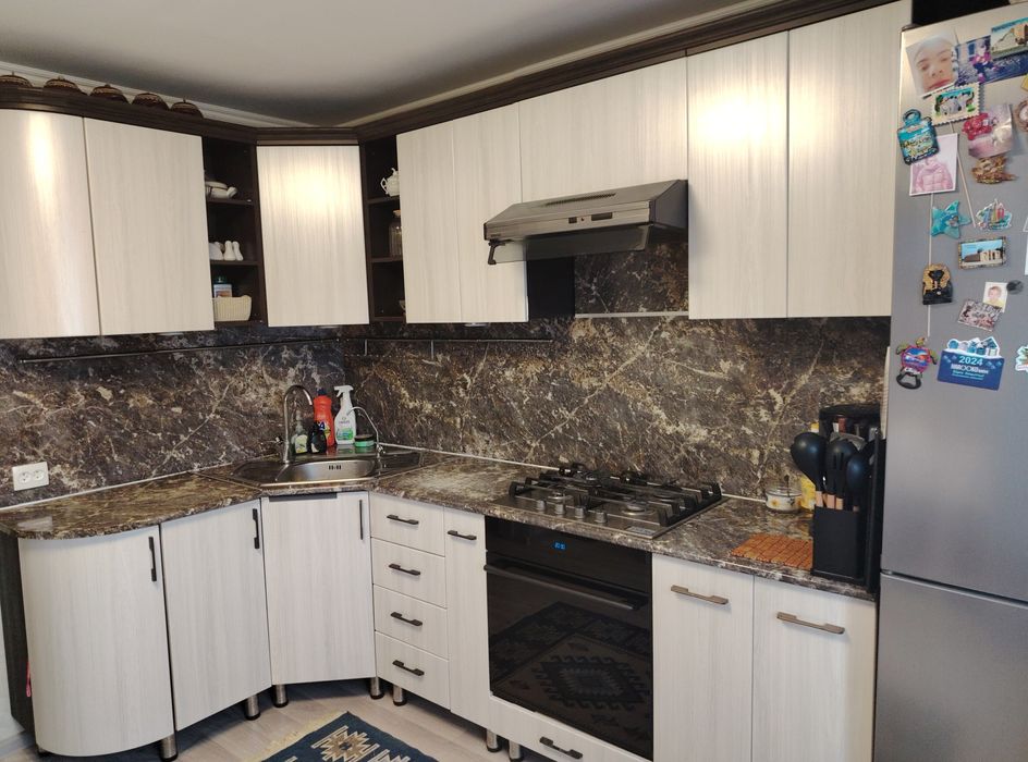 Продам кухонный гарнитур