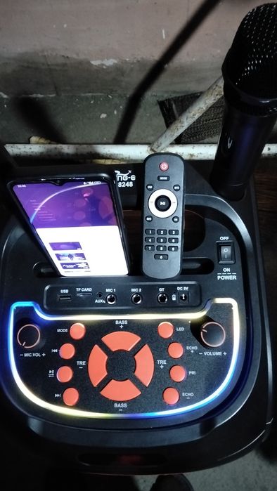 Музыкальный центр новый истеп тур фотодагыдай казир ашып турмын.