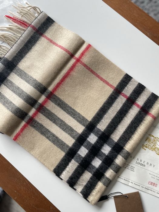 Луксозен модел шал от кашмир