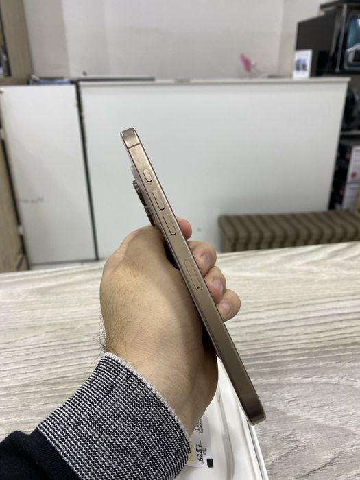 Iphone 16 pro max 100% 146 sikl
