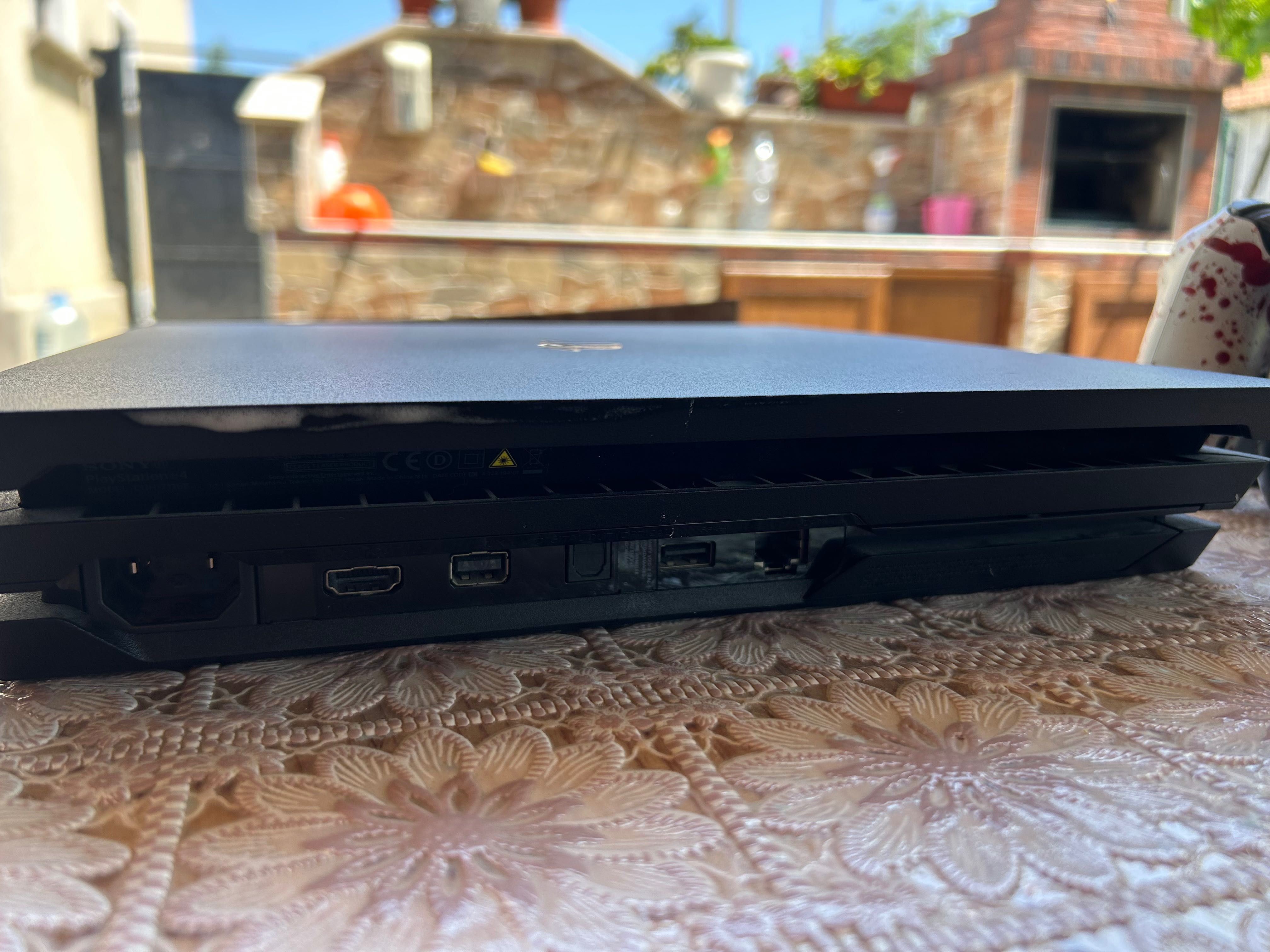 PlayStation 4 pro 1TB