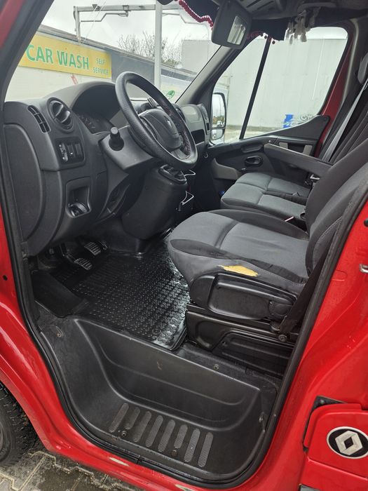 Vând Renault master 23dci