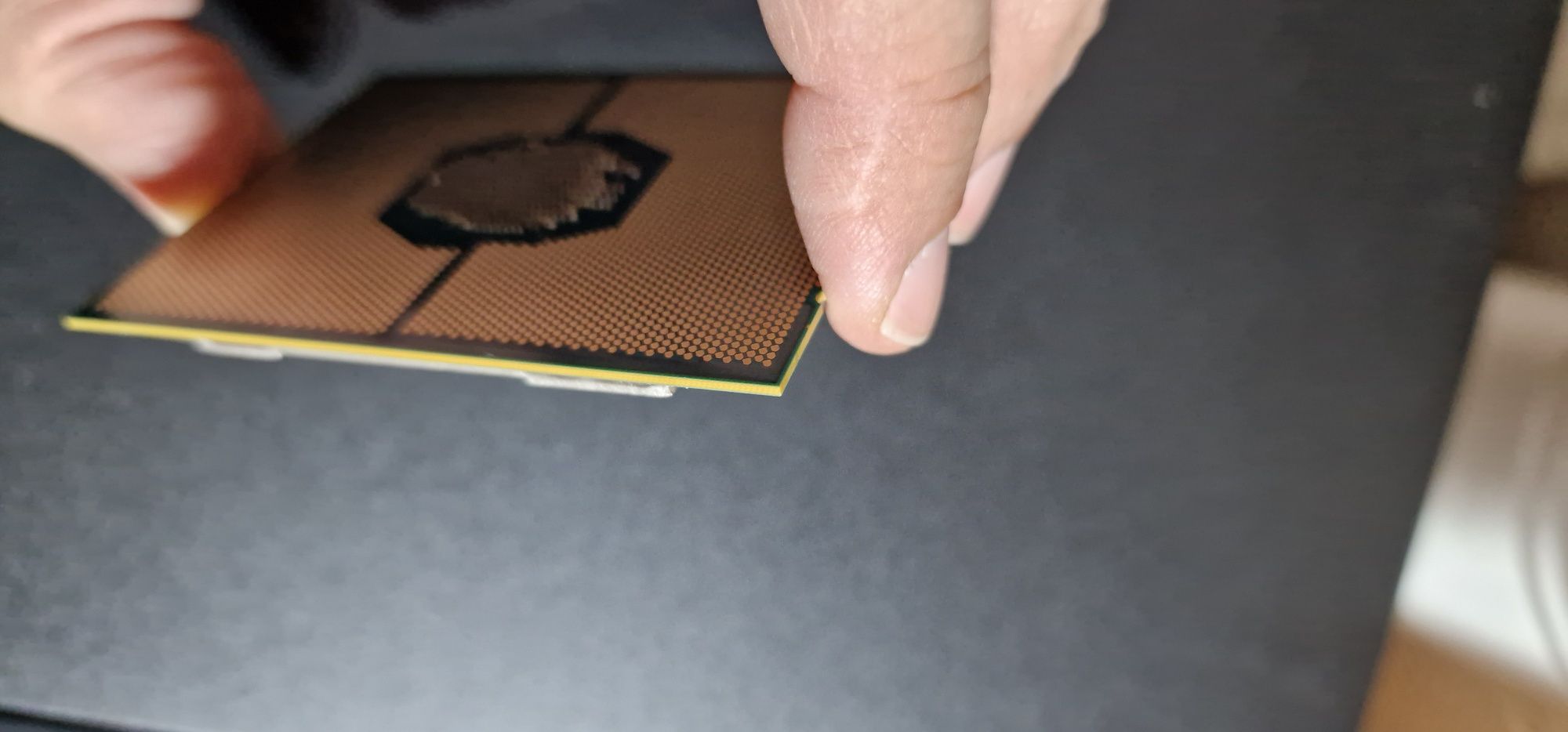 18 ядрен Intel XEON GOLD 6150 18C 36T