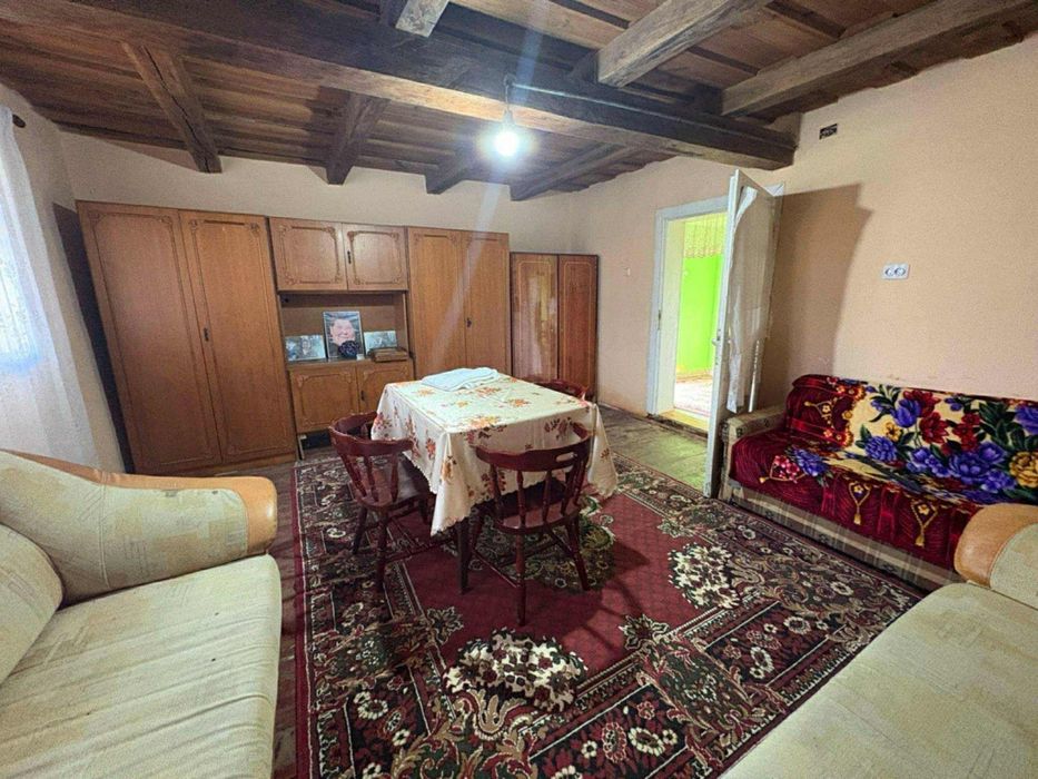 Casa de vânzare în sat Măriuș, comuna Valea Vinului