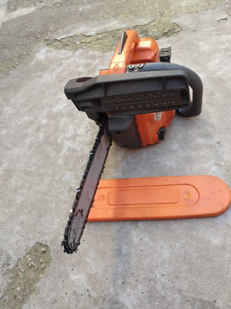 Drujba Husqvarna benzina