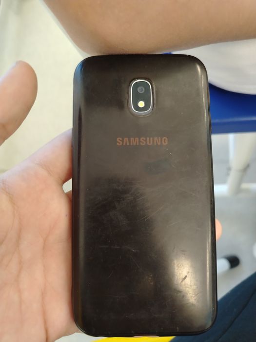 Samsung galaxy j330