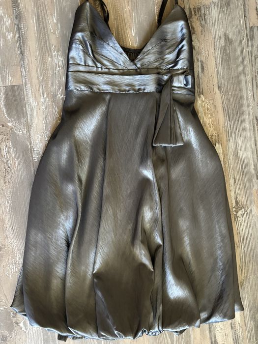 Вечерни рокли - три