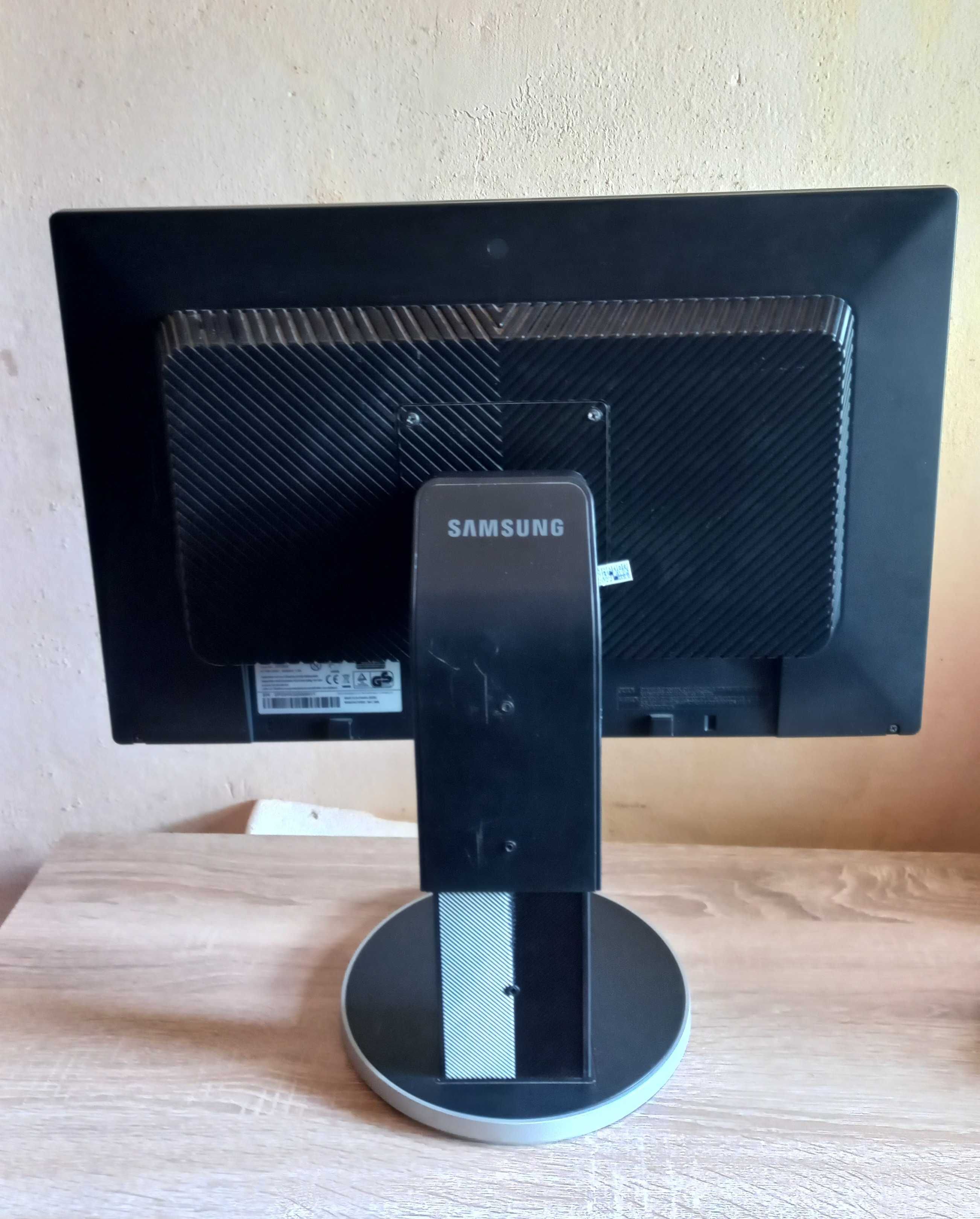 Monitor Samsung Model:225BW