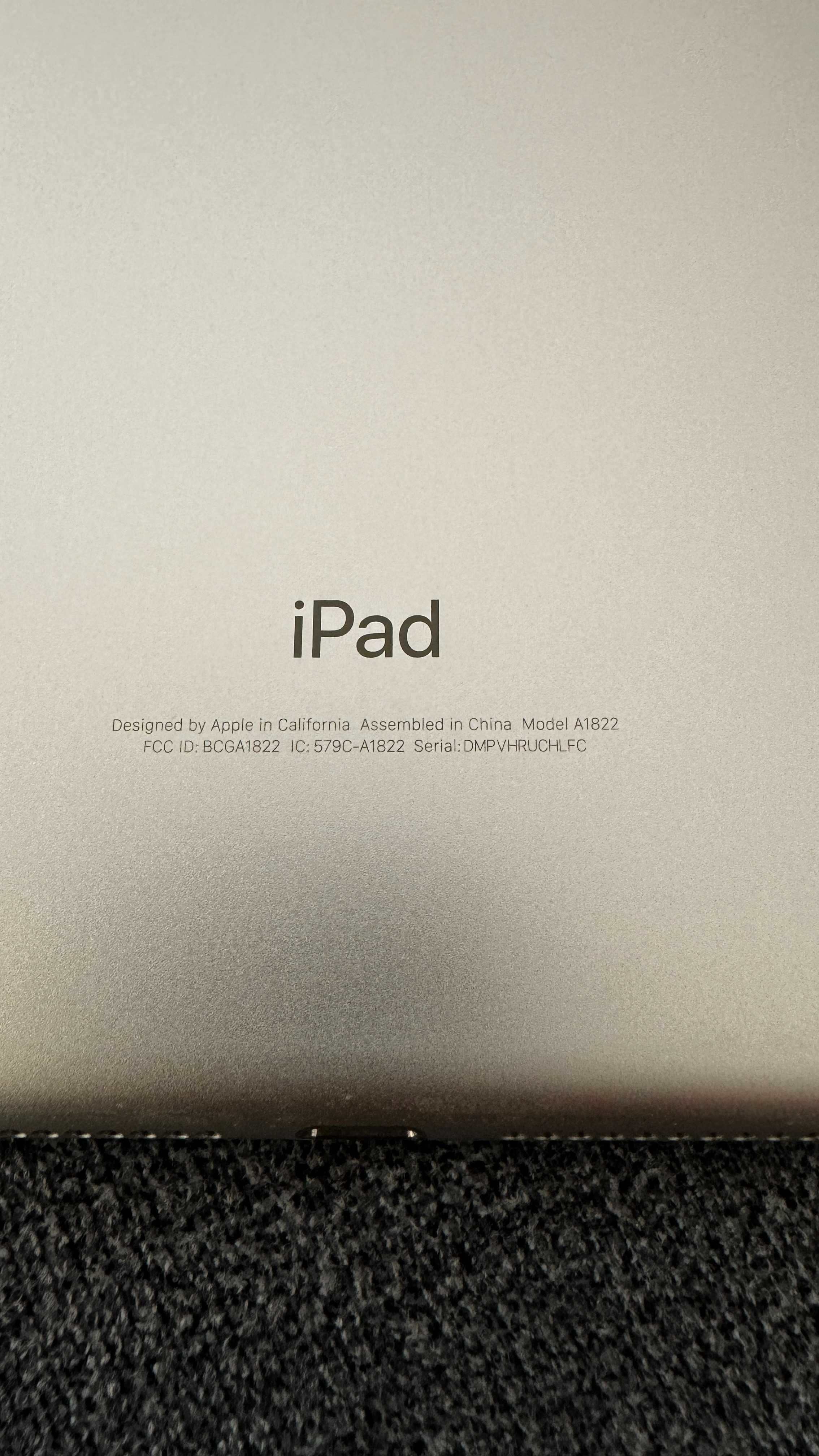 iPad 5th Gen 9.7" 32 GB Model A1822