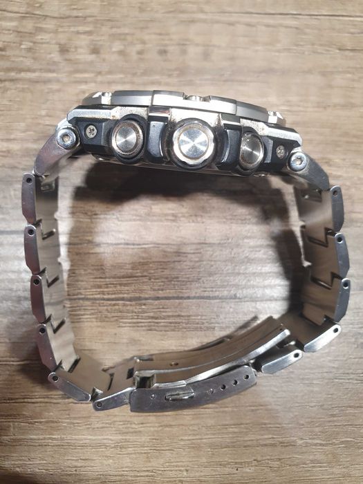 Часовник Casio G-Shock G-Steel GST-B100D-1AER